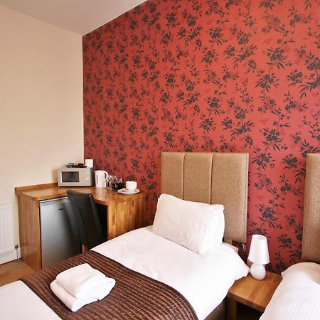 Central Studios Gloucester Place By Roomsbooked Cheltenham Eksteriør billede