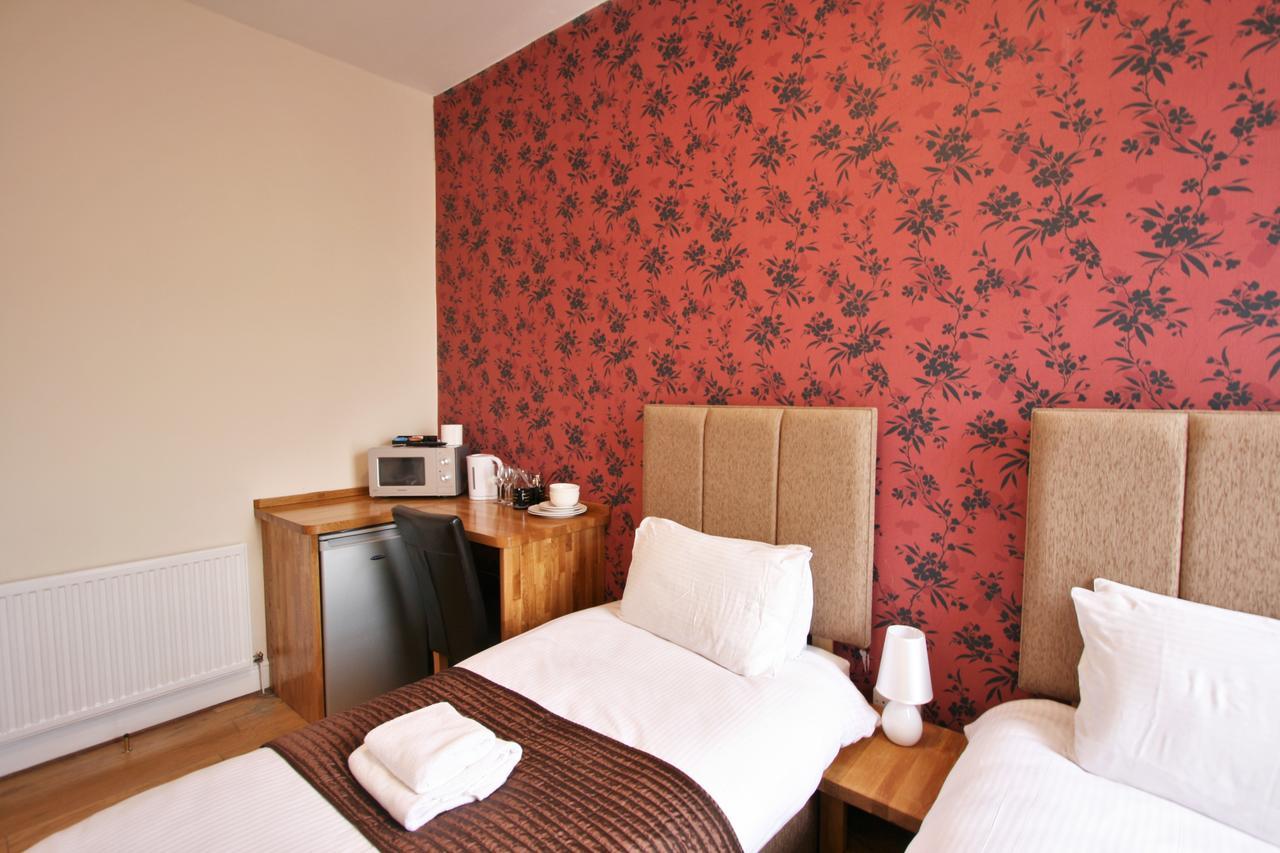 Central Studios Gloucester Place By Roomsbooked Cheltenham Eksteriør billede