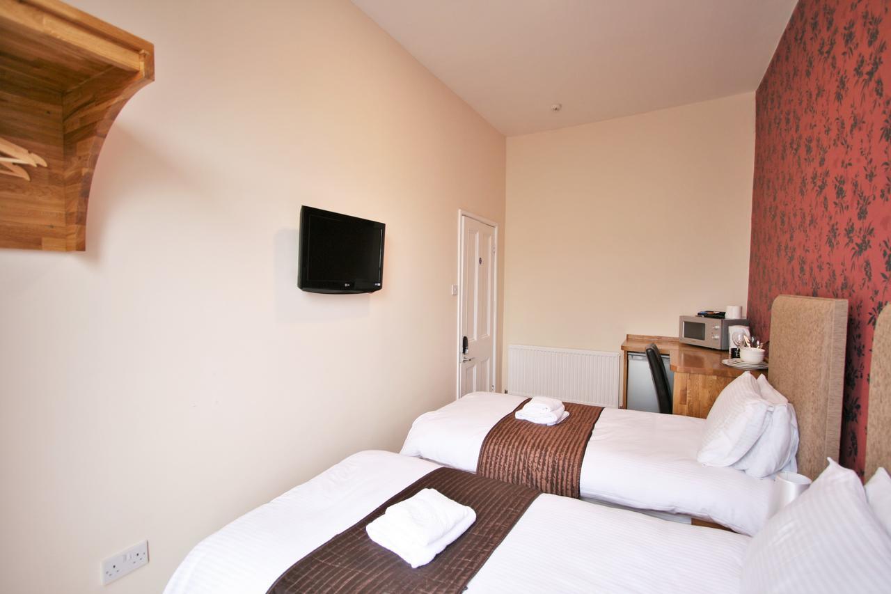 Central Studios Gloucester Place By Roomsbooked Cheltenham Eksteriør billede